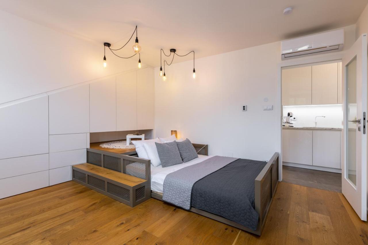 Luxurious, Charming Studio Perfect For Couples Prague Extérieur photo