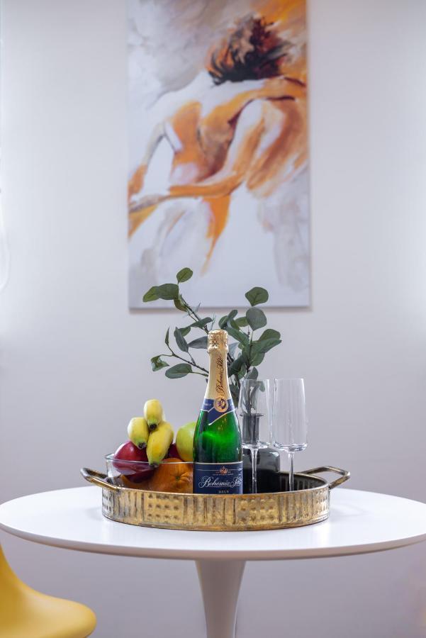 Luxurious, Charming Studio Perfect For Couples Prague Extérieur photo