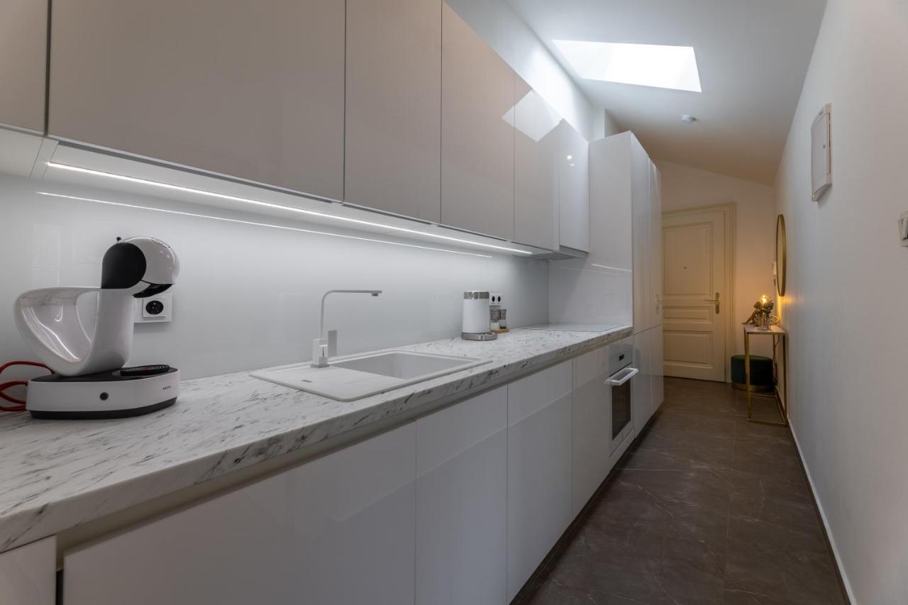 Luxurious, Charming Studio Perfect For Couples Prague Extérieur photo